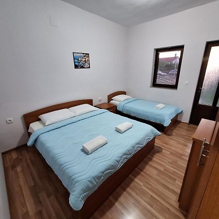Studio Apartments Oleg Ohrid Bagian luar foto
