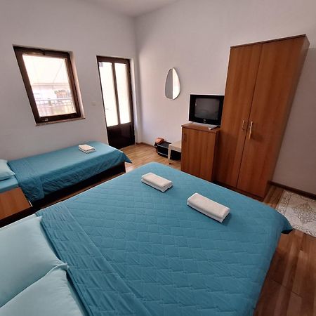 Studio Apartments Oleg Ohrid Bagian luar foto