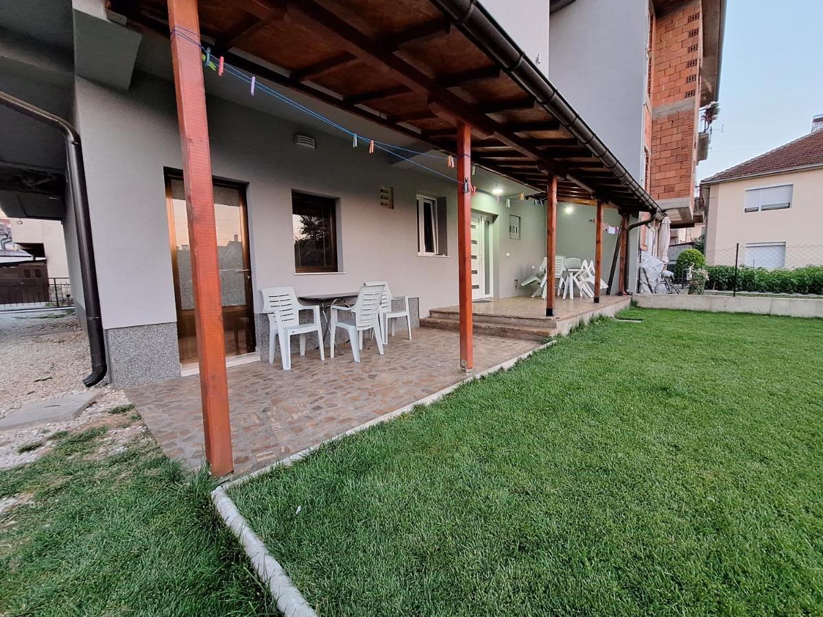 Studio Apartments Oleg Ohrid Bagian luar foto