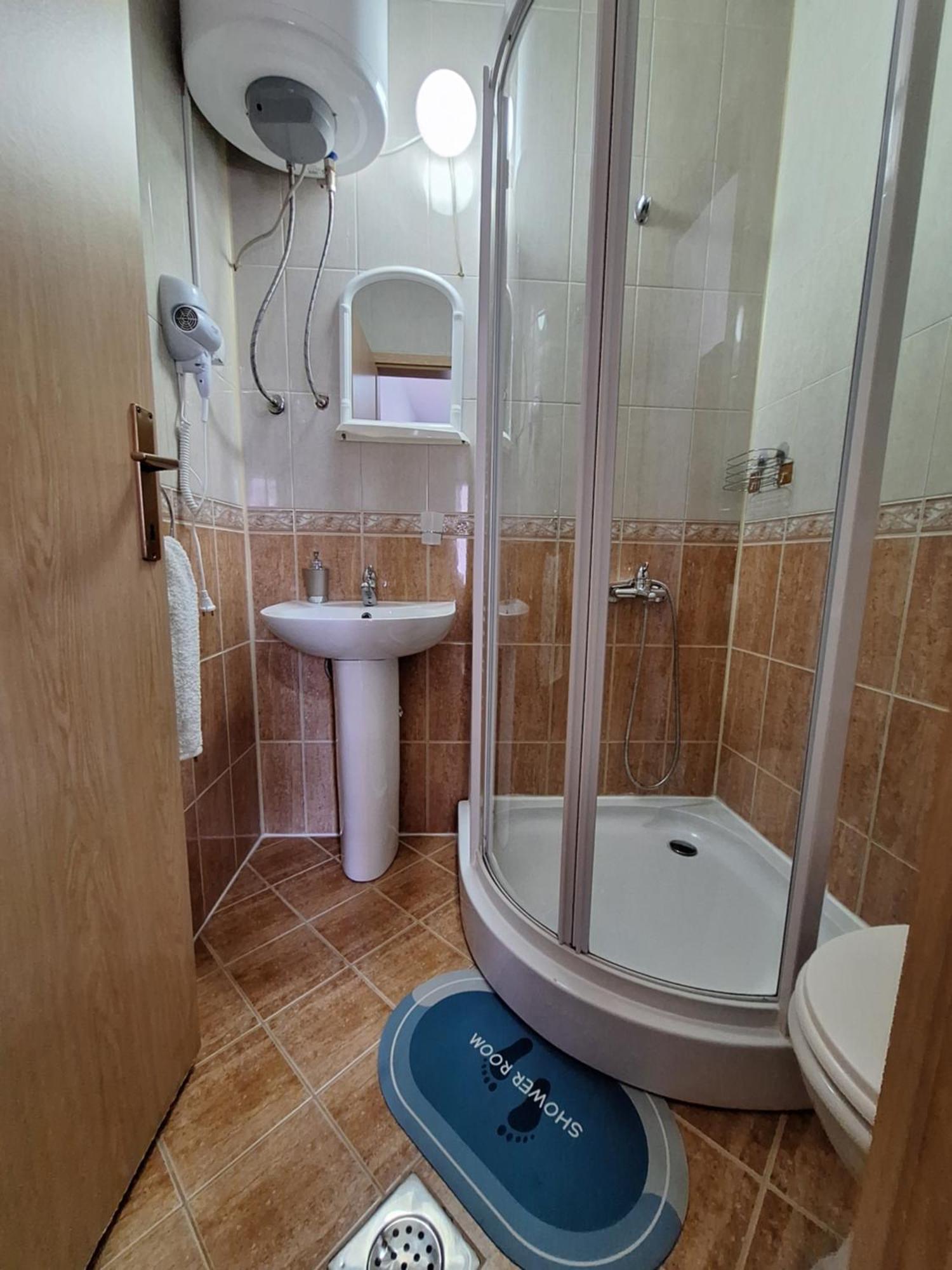 Studio Apartments Oleg Ohrid Bagian luar foto