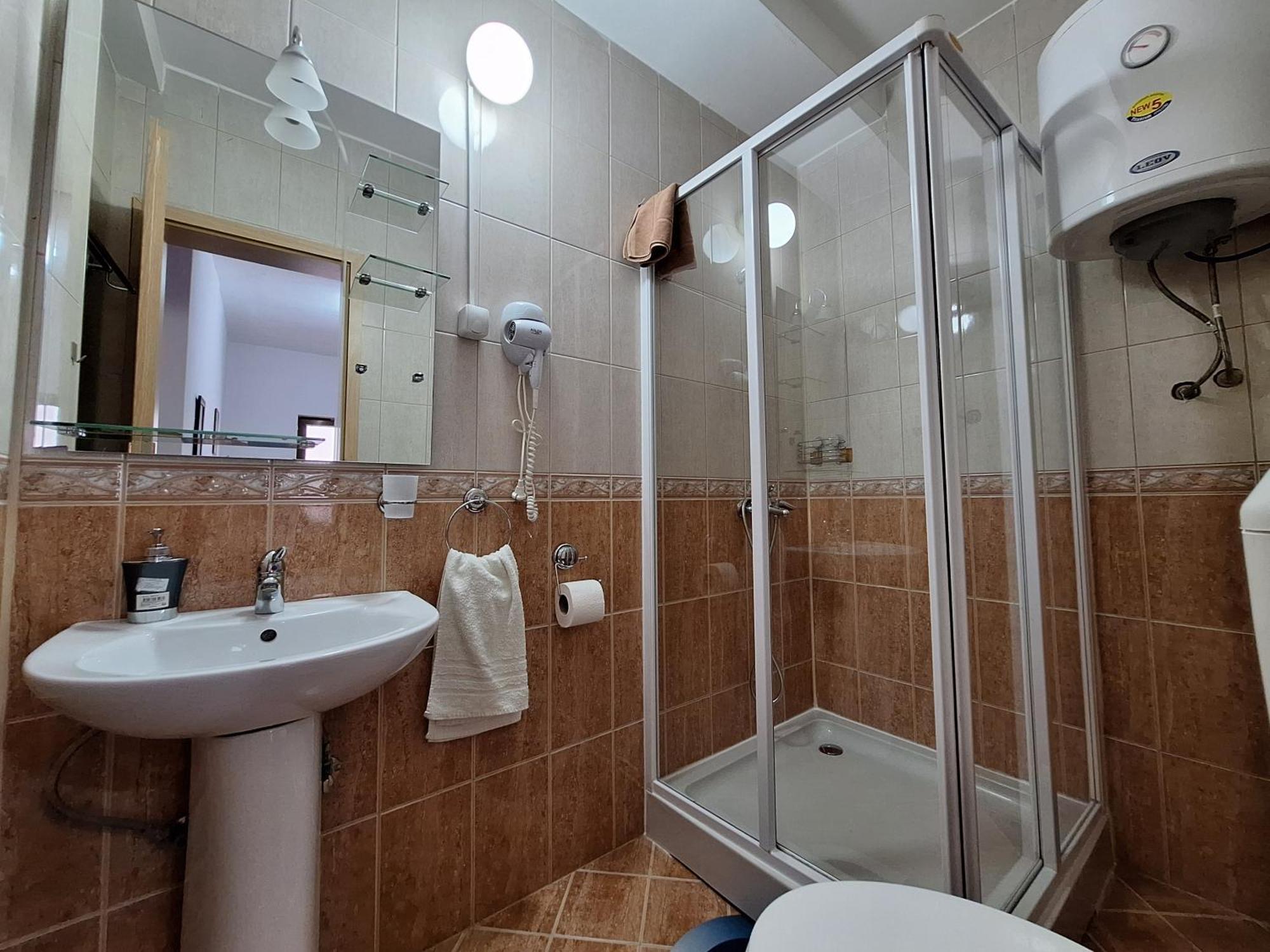 Studio Apartments Oleg Ohrid Bagian luar foto
