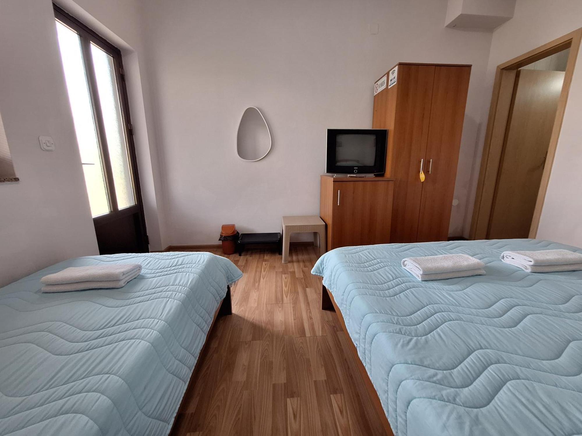 Studio Apartments Oleg Ohrid Bagian luar foto